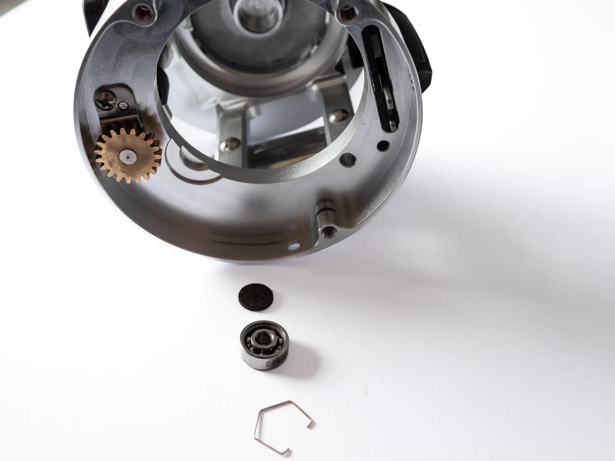 Étape 5 — Roulements de bobine – CALCUTTA D 401