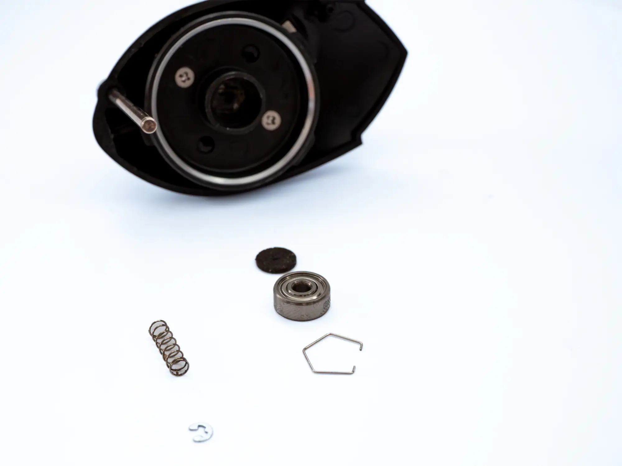 Étape 2 — Roulements de bobine – 09 CURADO 201 E7