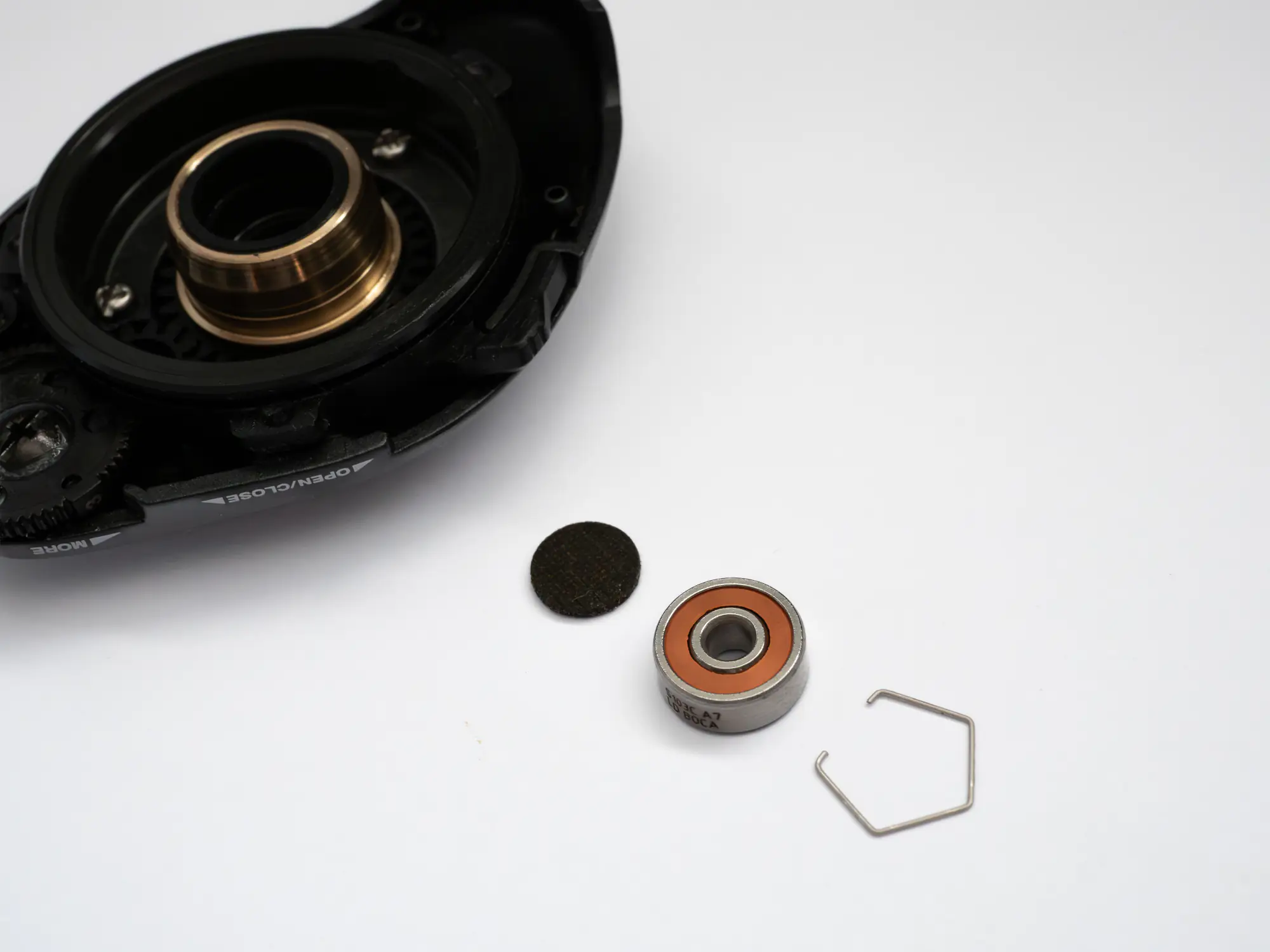 Étape 3 — Roulements de bobine – 17 CURADO K 201