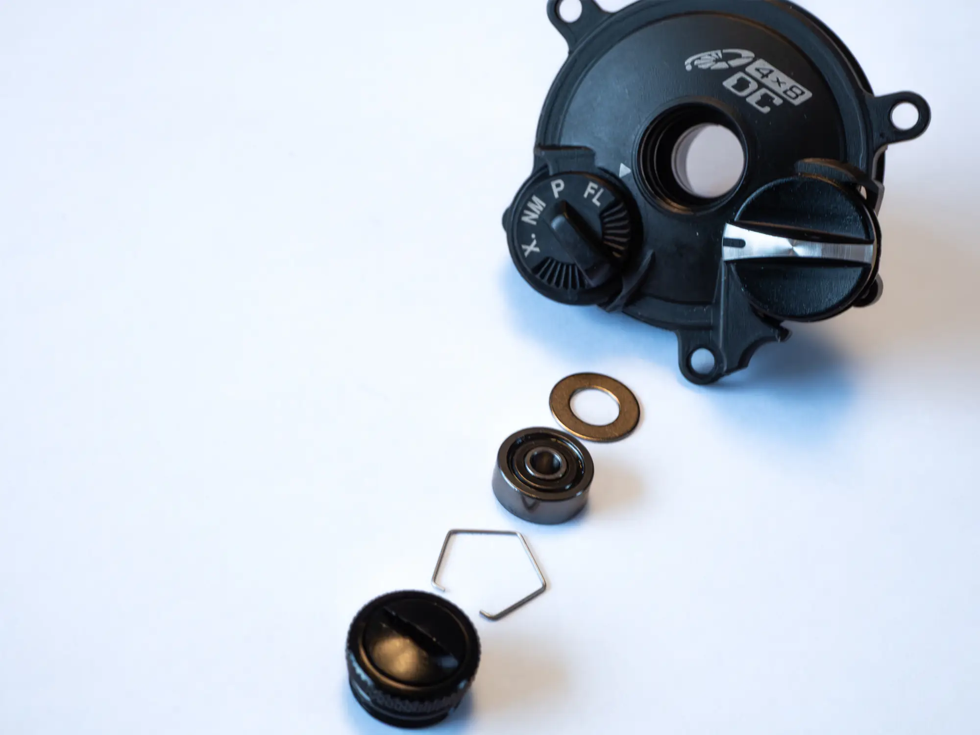 Étape 3 — Roulements de bobine – 16 ANTARES DC L