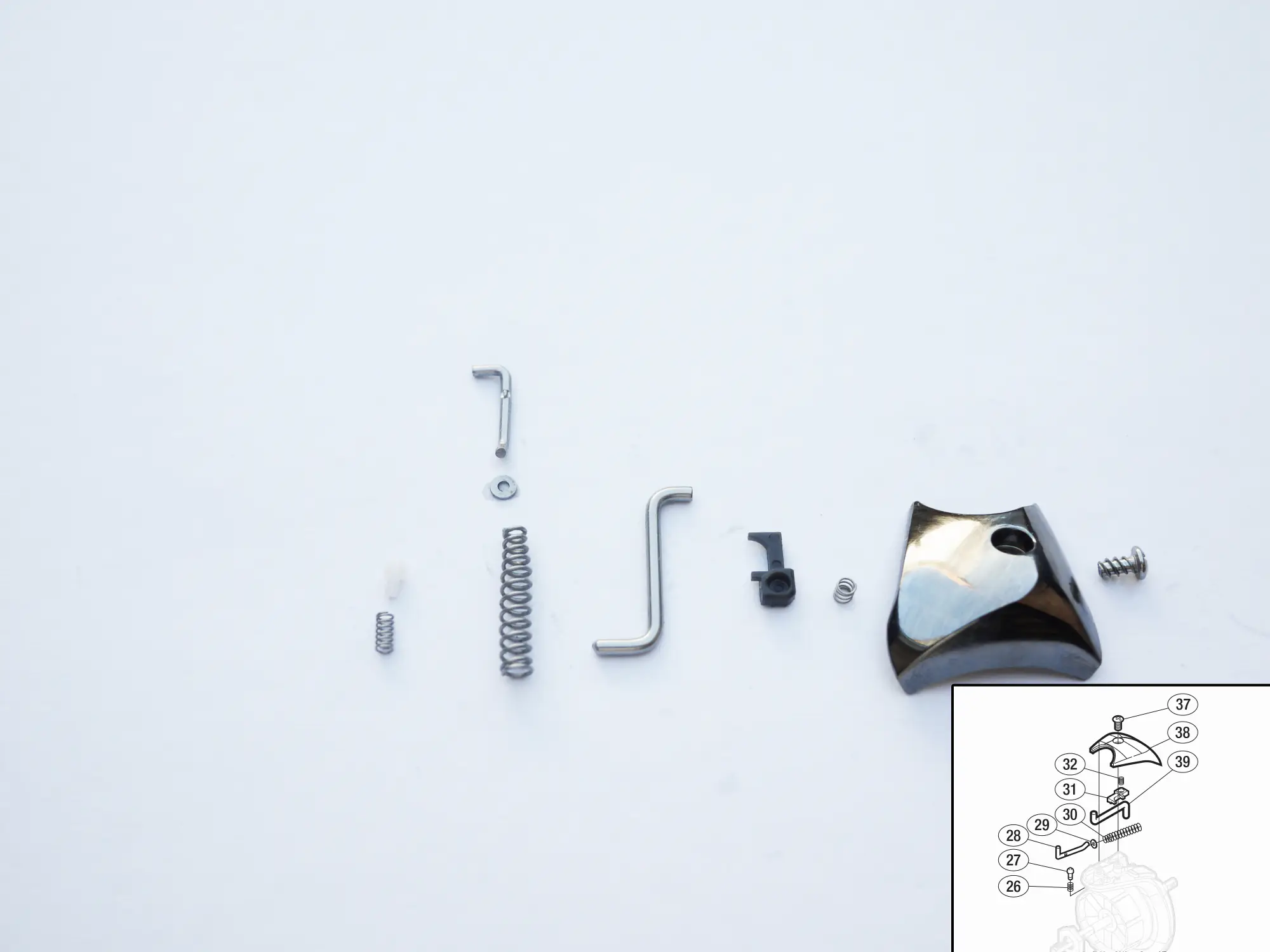 Étape 8 — Démontage – 12 CARDIFF C2000 HGS