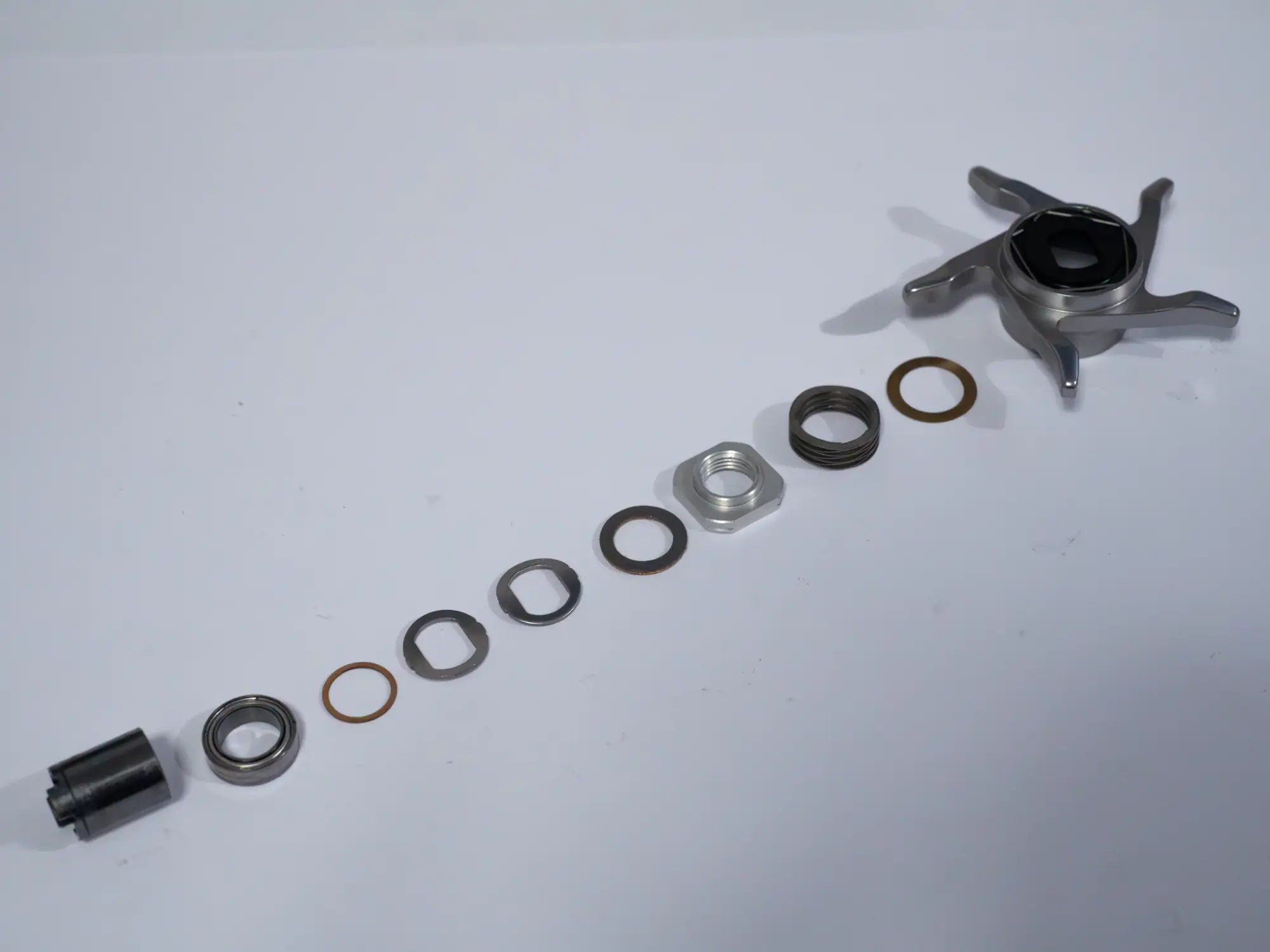 Étape 4 — Démontage – 16 METANIUM MGL L