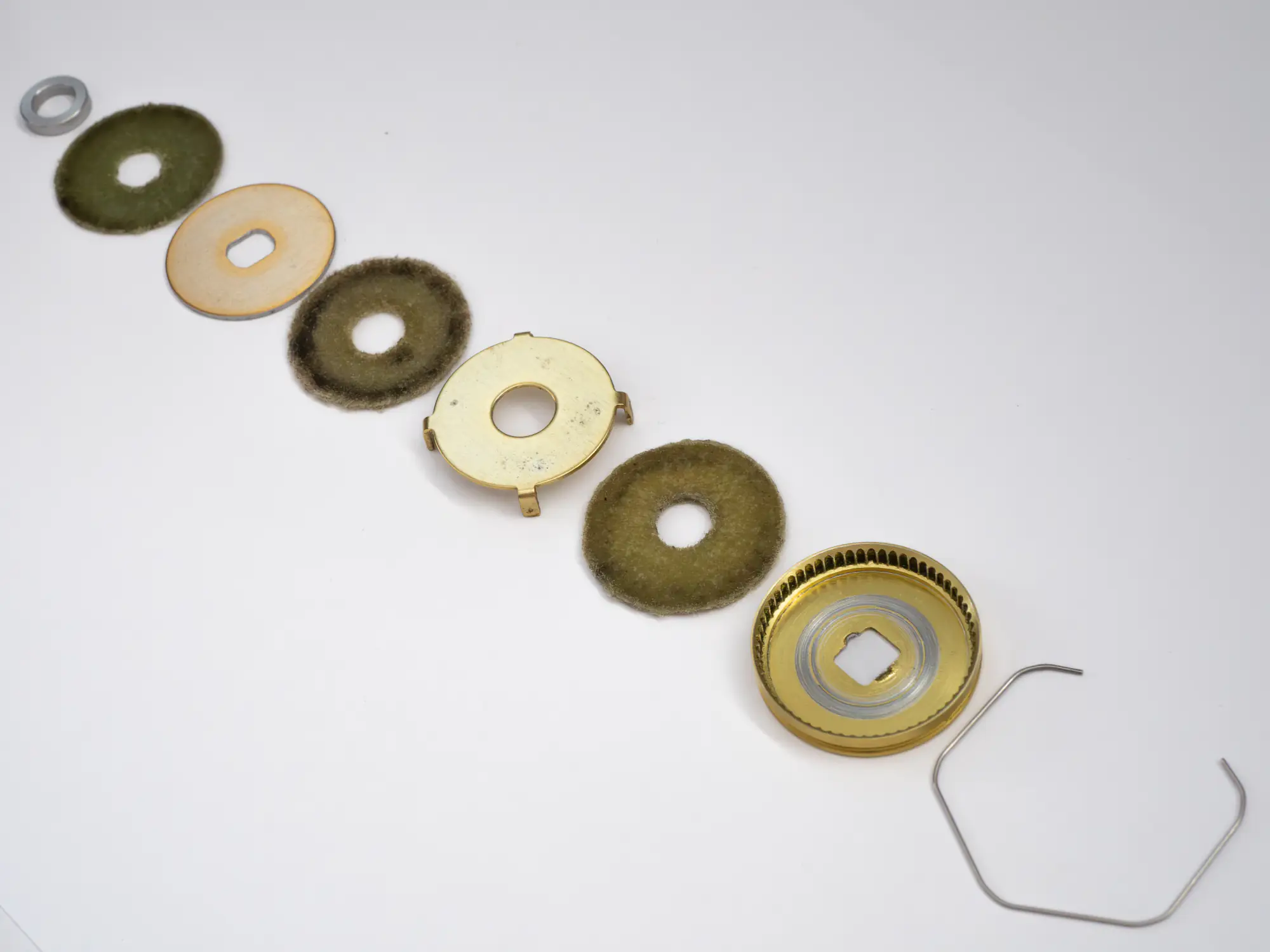 Étape 4 — Démontage – 13 CERTATE 3012H