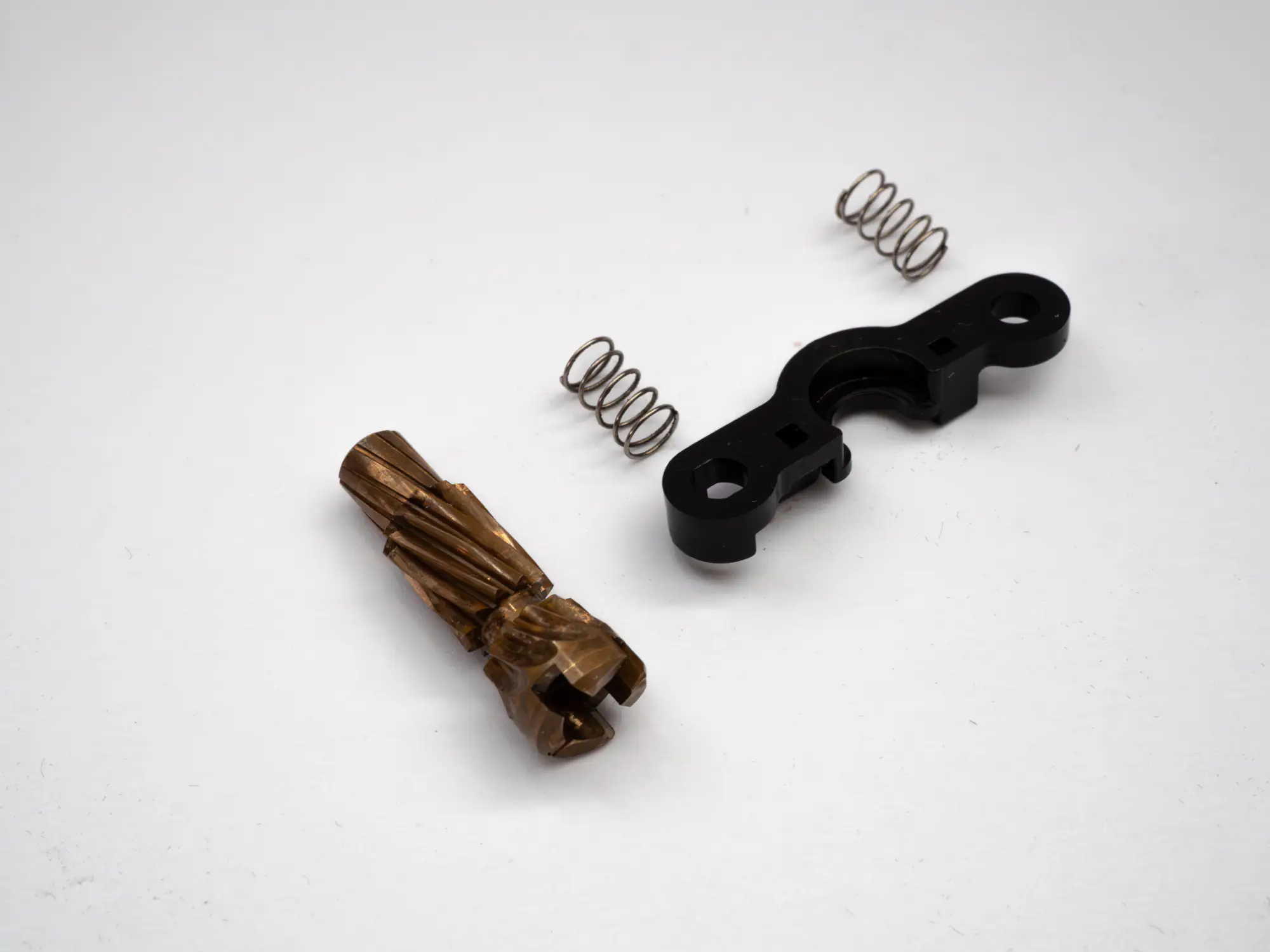 Étape 10 — Démontage – 15 ALPHAS SV 105 L